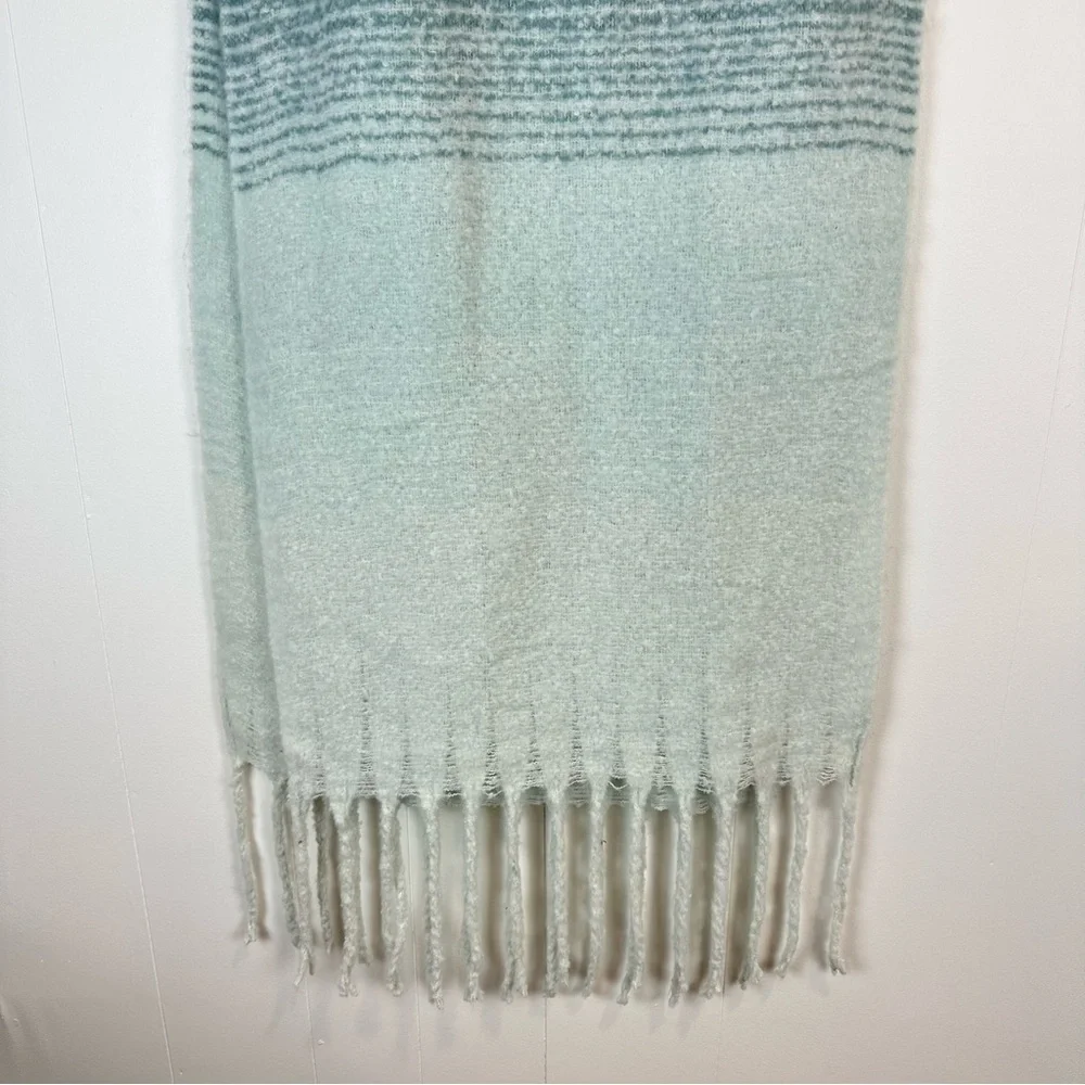 Chunky Knit Teal Aqua Fringe Wrap Scarf 21x80 - Picture 3 of 9